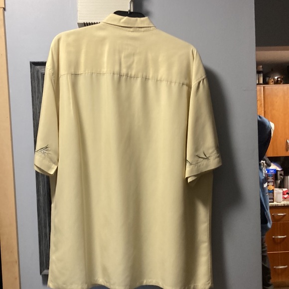Bamboo Cay light yellow short sleeve button up shirt - Picture 2 of 6